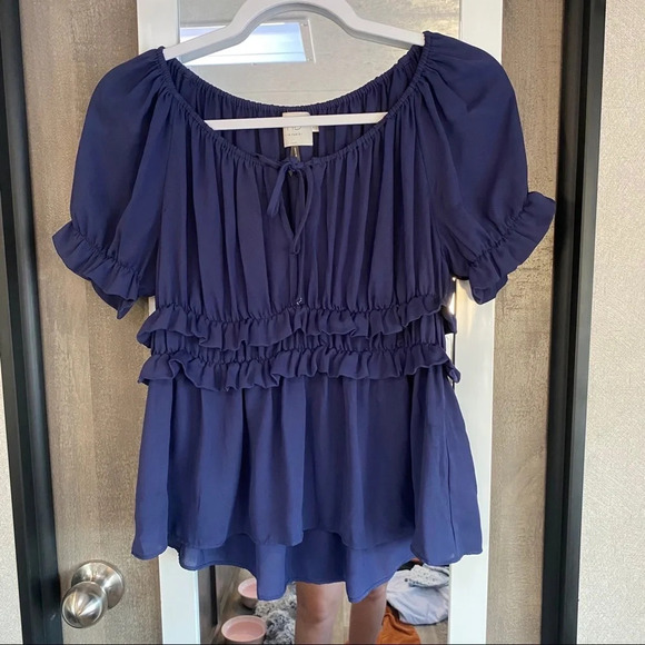HD in Paris Anthropologie Off the Shoulder blouse - Picture 1 of 4